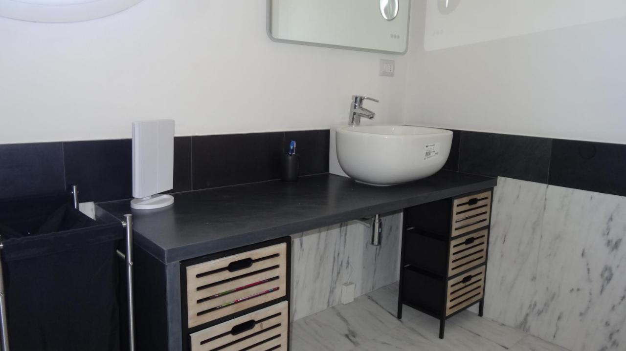 A Casa Di Tato Apartment Каламброне Екстериор снимка