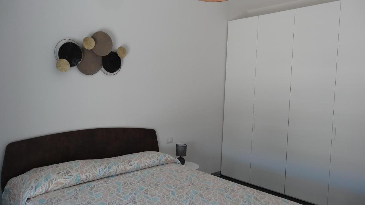 A Casa Di Tato Apartment Каламброне Екстериор снимка