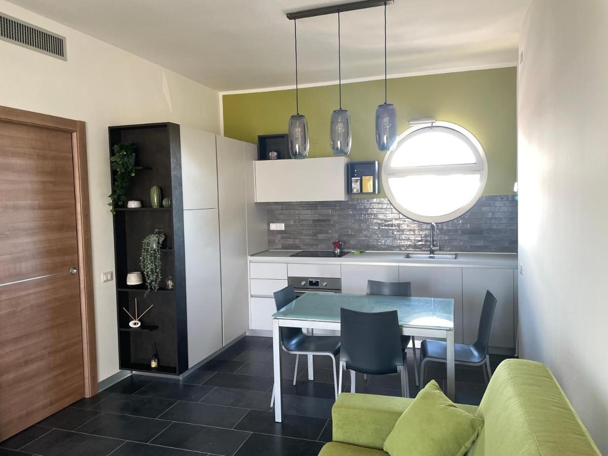 A Casa Di Tato Apartment Каламброне Екстериор снимка